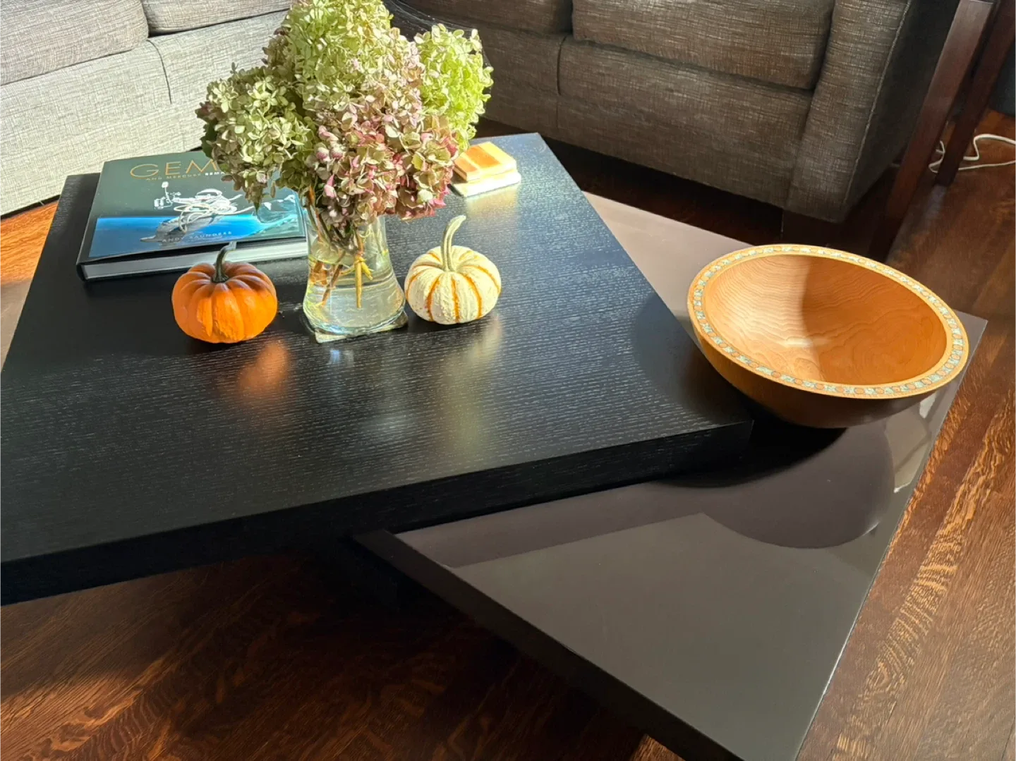 Structube Picasso Swivel Coffee Table - Black & Brown image indicator(2)