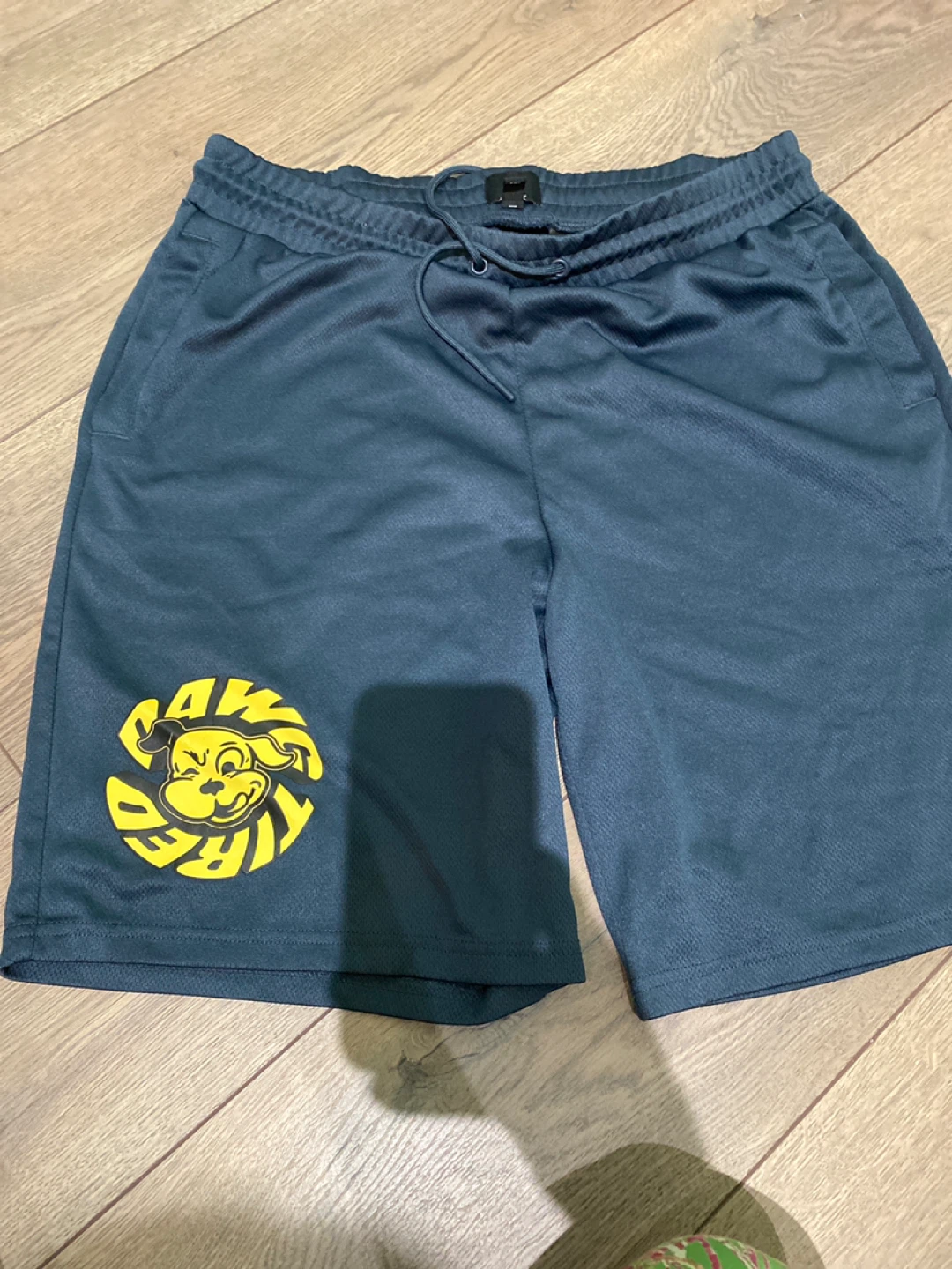 H&M Relaxed Fit Shorts - Size L - photo 2