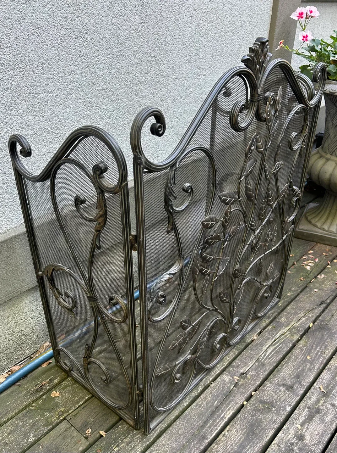 fireplace screen Decorative arched three panel fire image indicator(3)