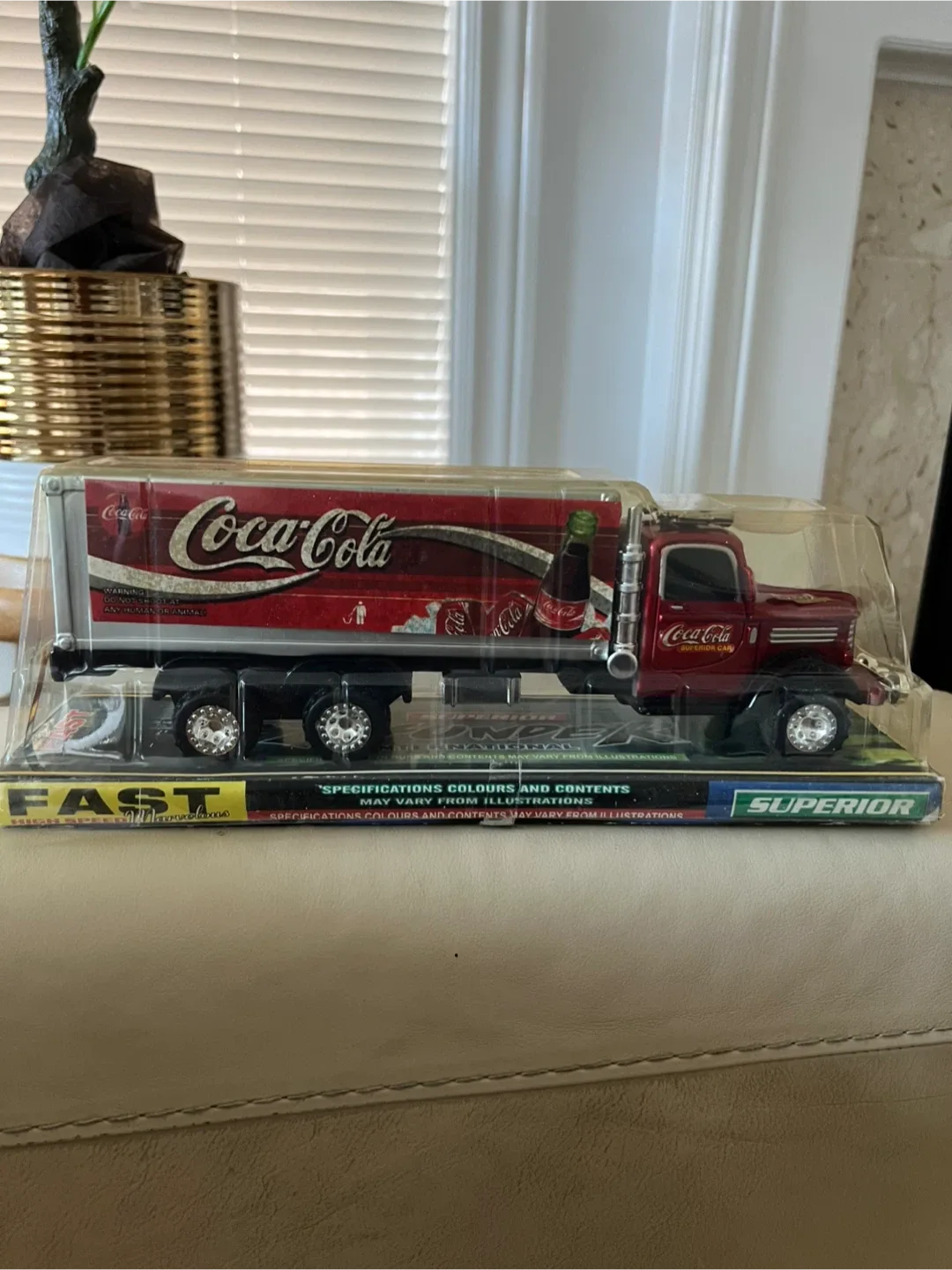 Coca-Cola Superior Thunder International Truck - New in Box! image indicator(3)