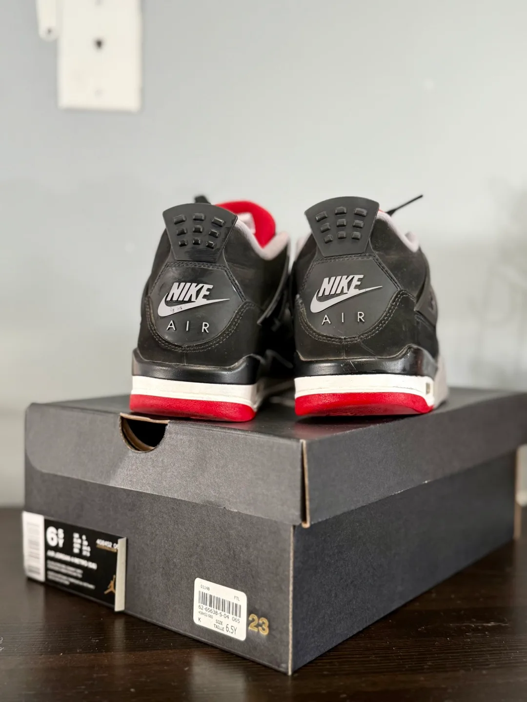 Air Jordan 4 Retro (GS) Size 6.5Y image indicator(6)