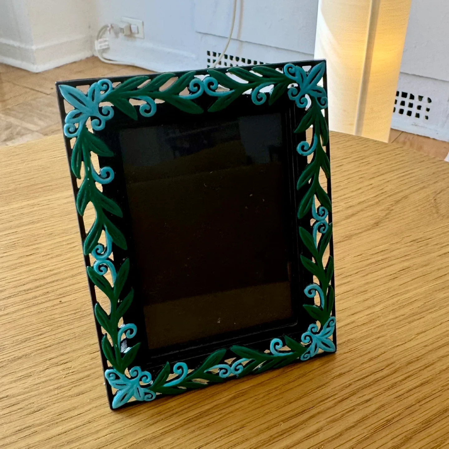 Decorative Green & Blue Picture Frame image indicator(2)