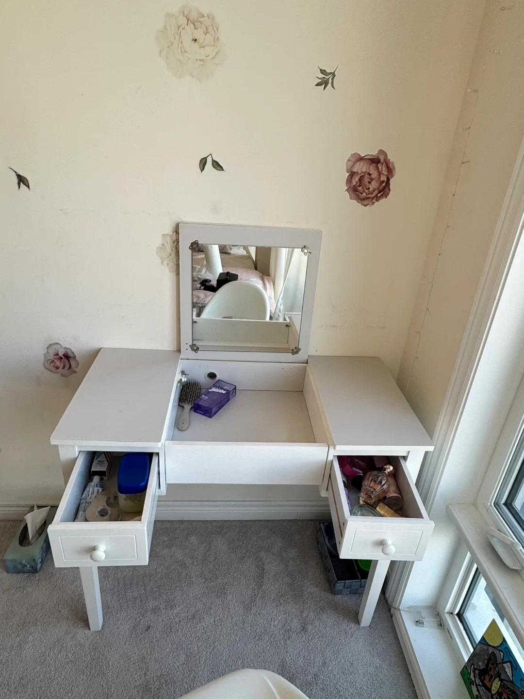 White Vanity Makeup Desk with Mirror and ikea chair image indicator(3)