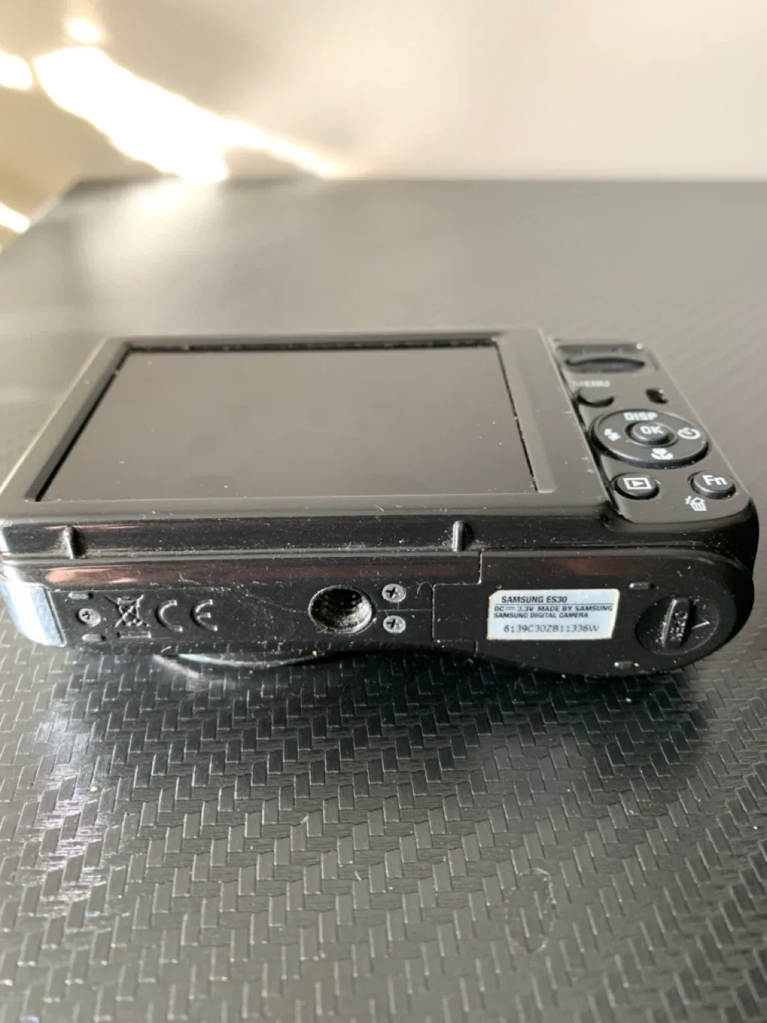 Samsung ES30 12.2MP Digital Camera 🧡 image indicator(4)