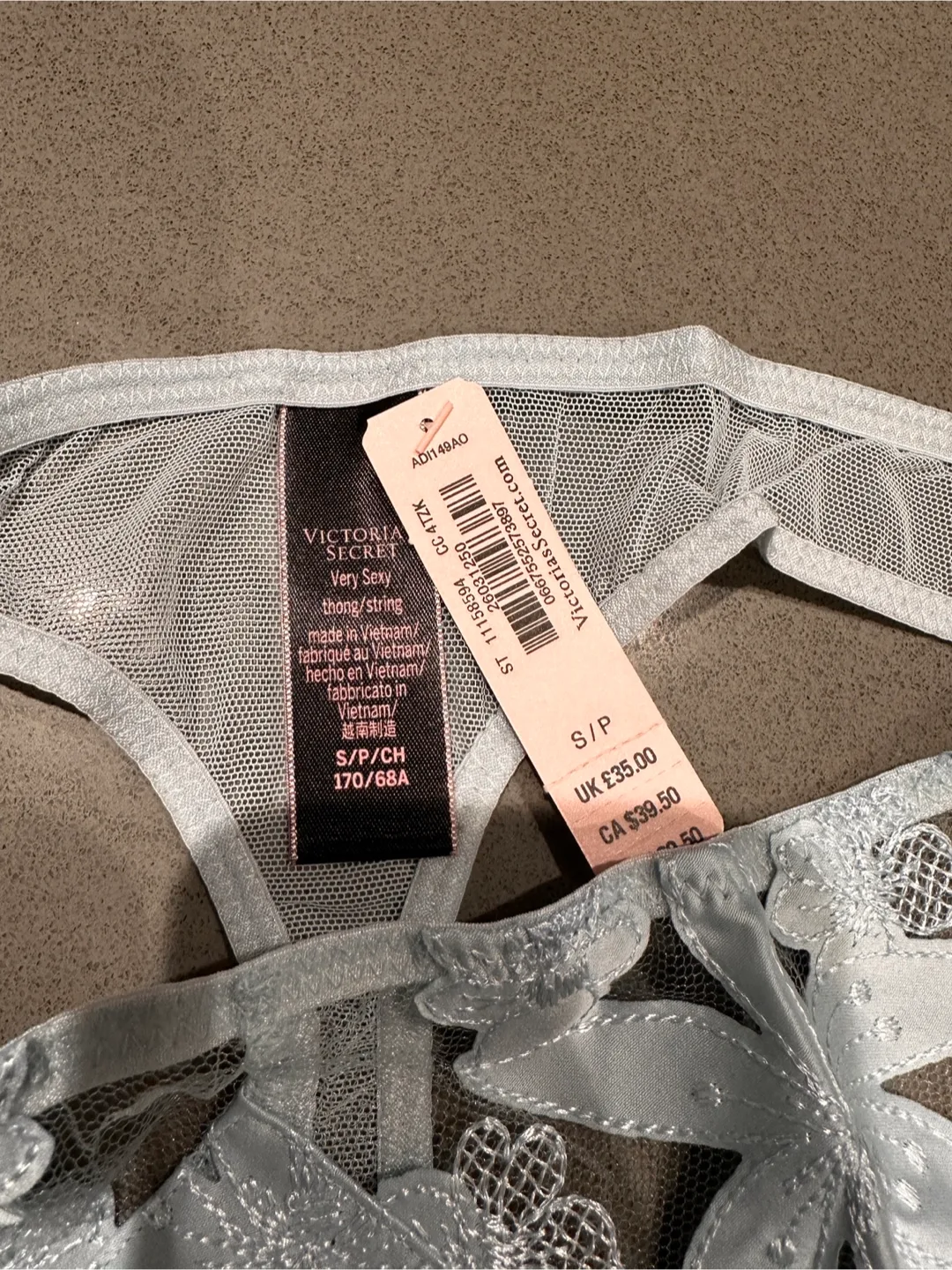 Victoria's Secret Very Sexy Thong - Size S image indicator(2)