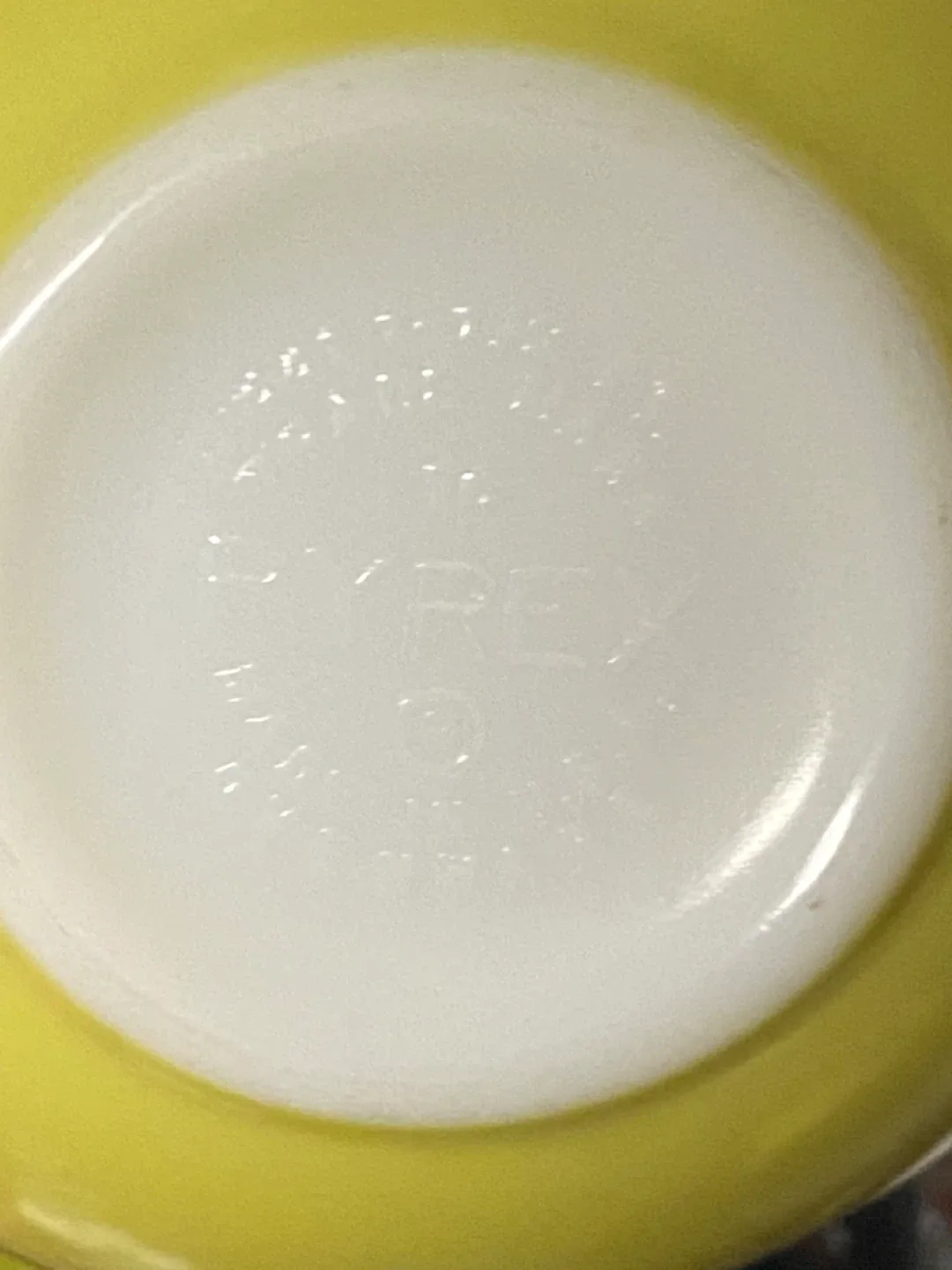 Vintage Set of Pyrex Cinderella Bowls image indicator(3)