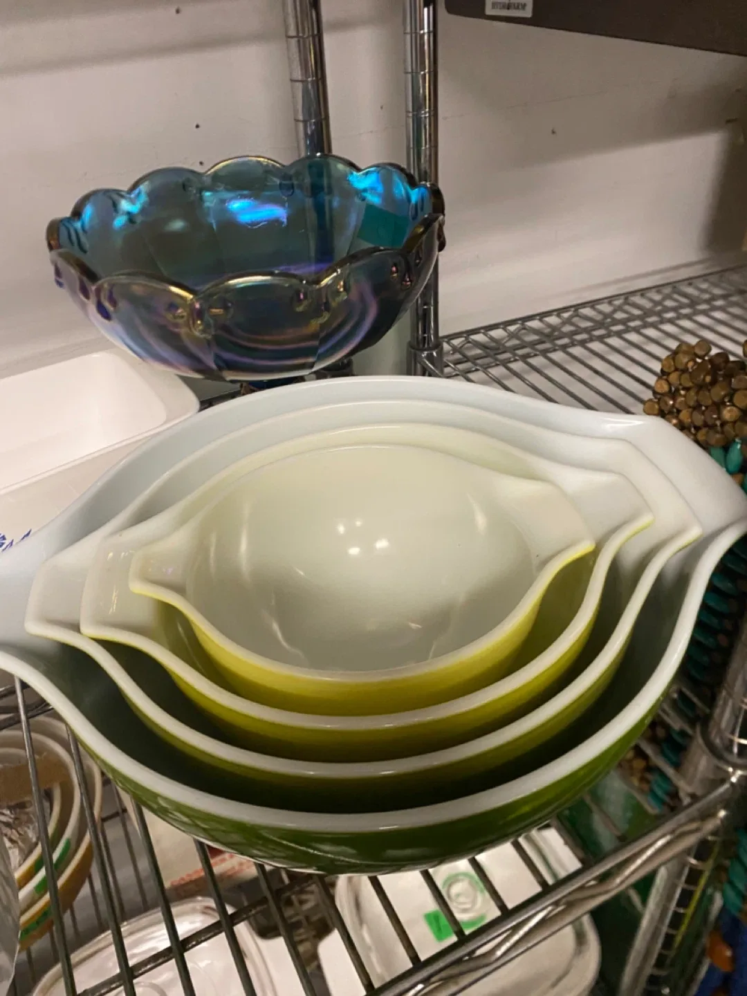 Vintage Set of Pyrex Nesting Mixing Bowls thumbnail