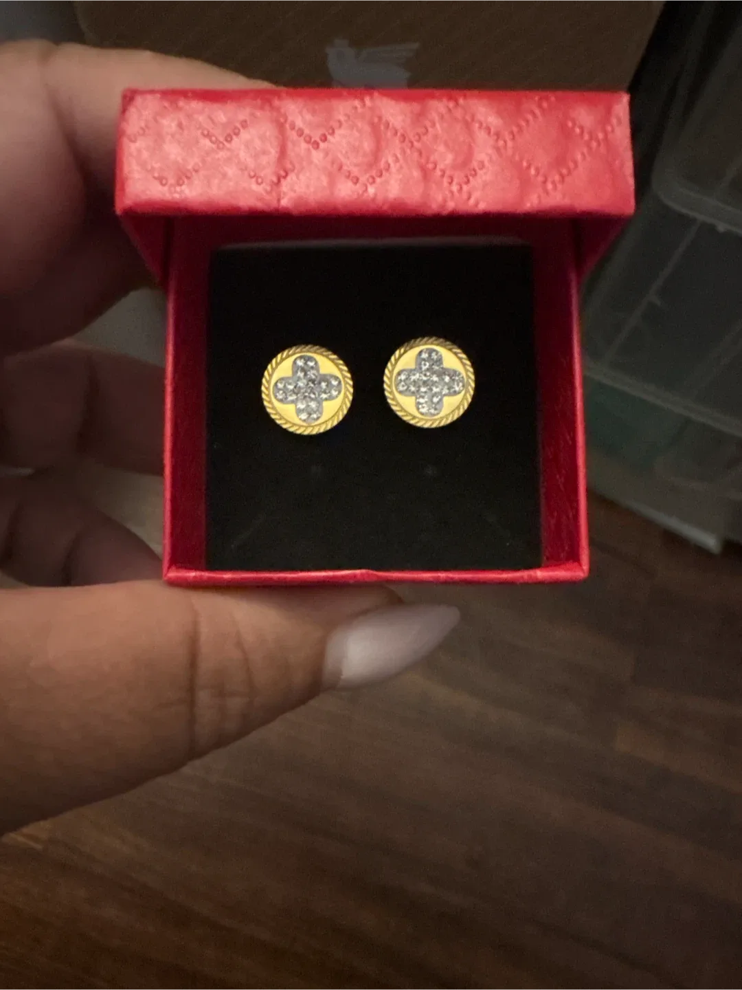 18K Gold Clover CZ Stud  Earrings New image indicator(5)