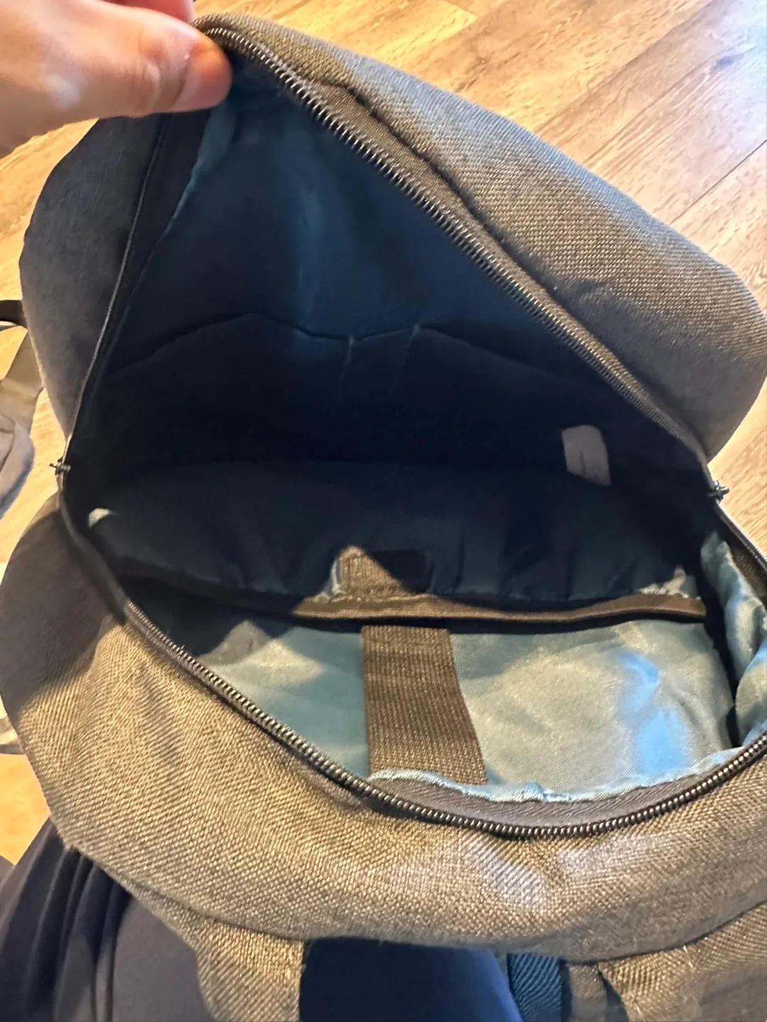 Lenovo Casual Laptop Backpack 15.6 - Grey image indicator(3)