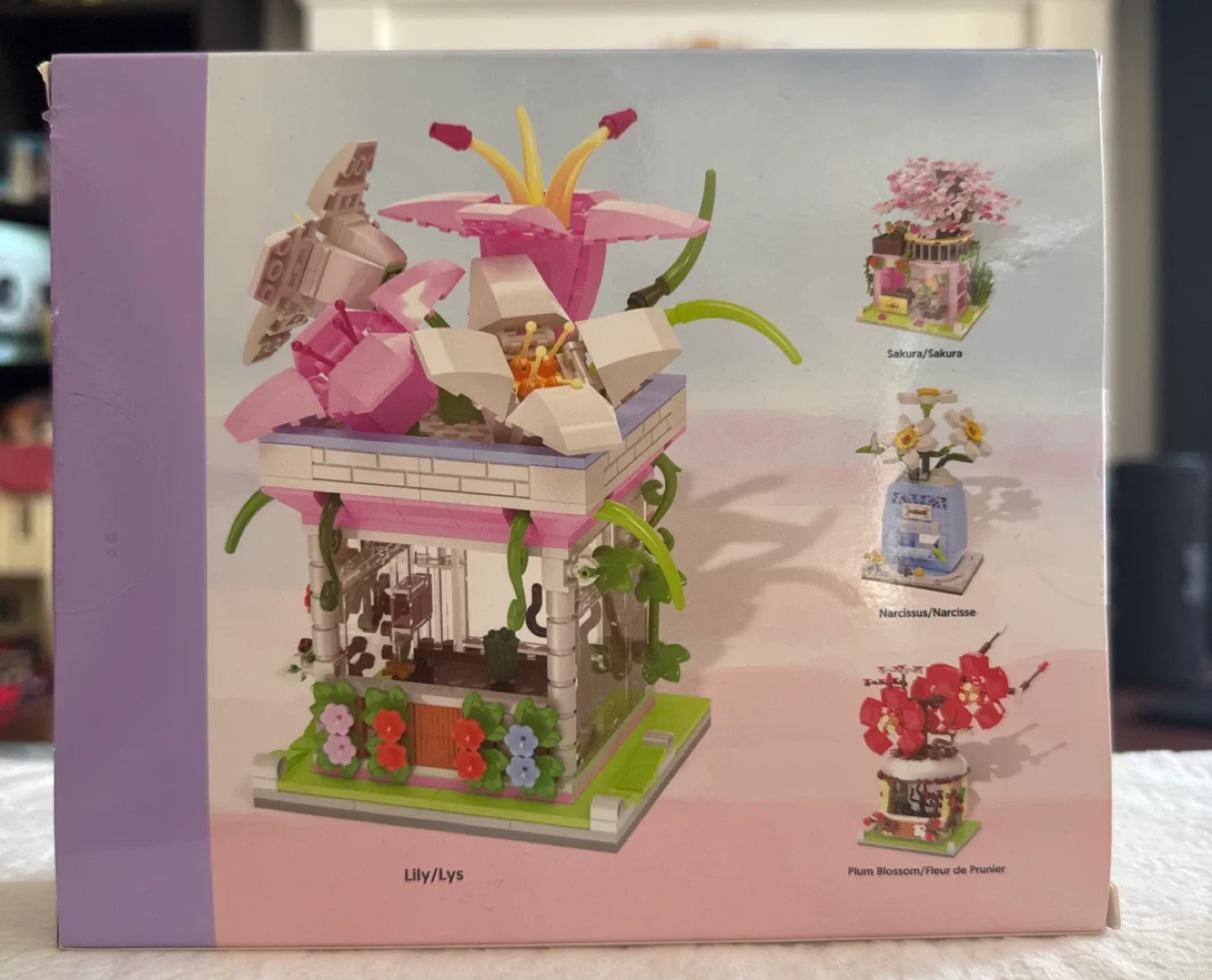 MINISO Streetscape Building Blocks - Lily & Narcissus image indicator(2)