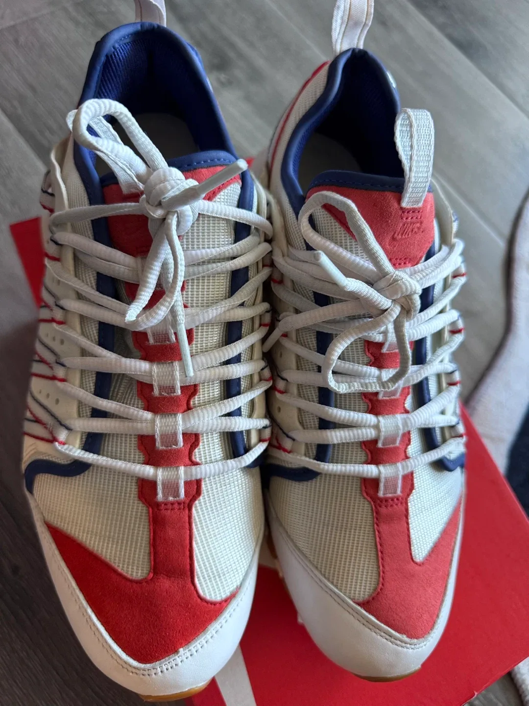 Nike Air Max 97 Red/White Sneakers image indicator(3)