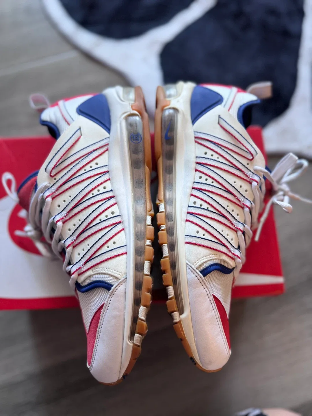 Nike Air Max 97 Red/White Sneakers image indicator(6)