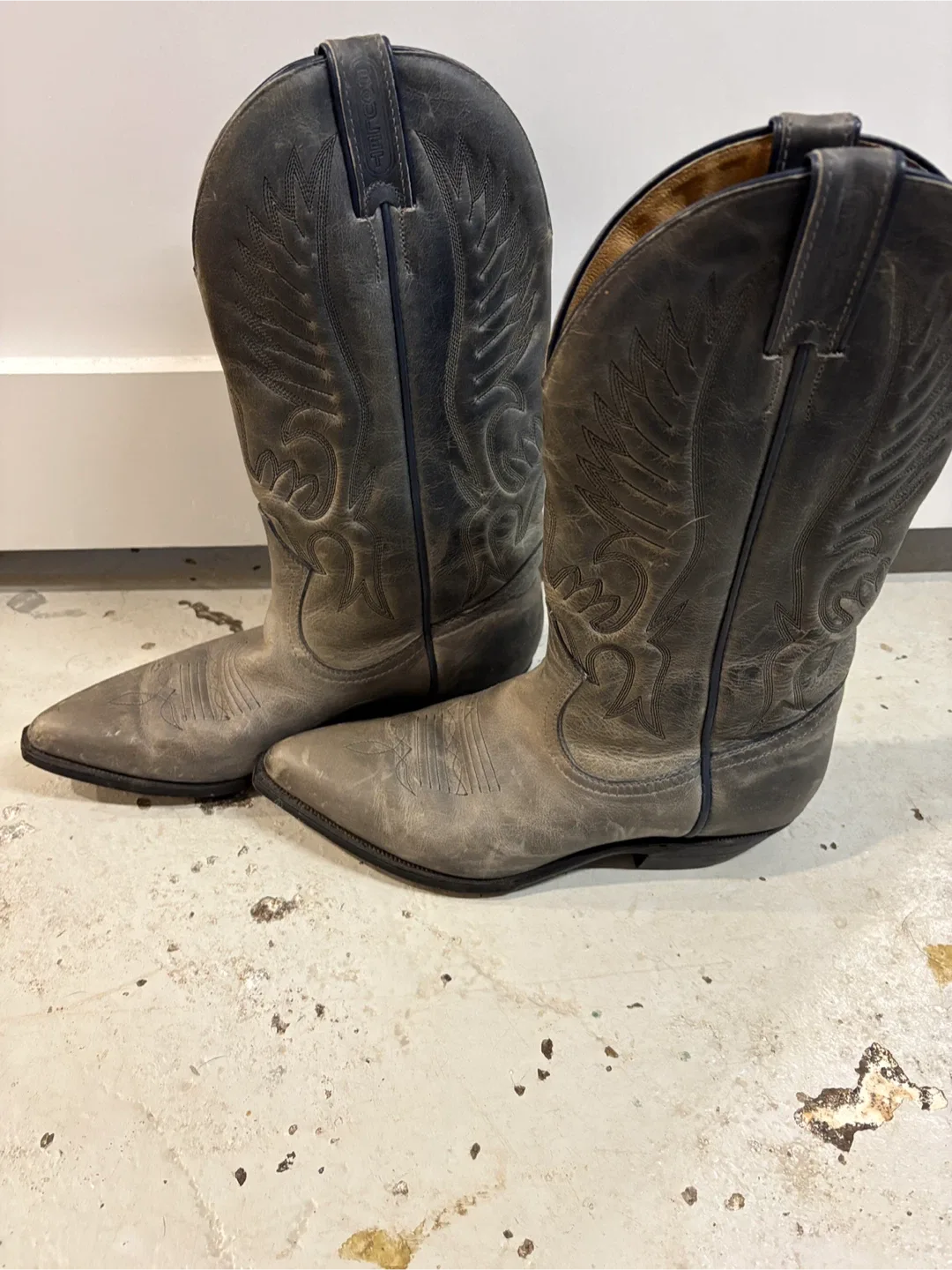 Boulet Cowboy Boots - Size 8 thumbnail