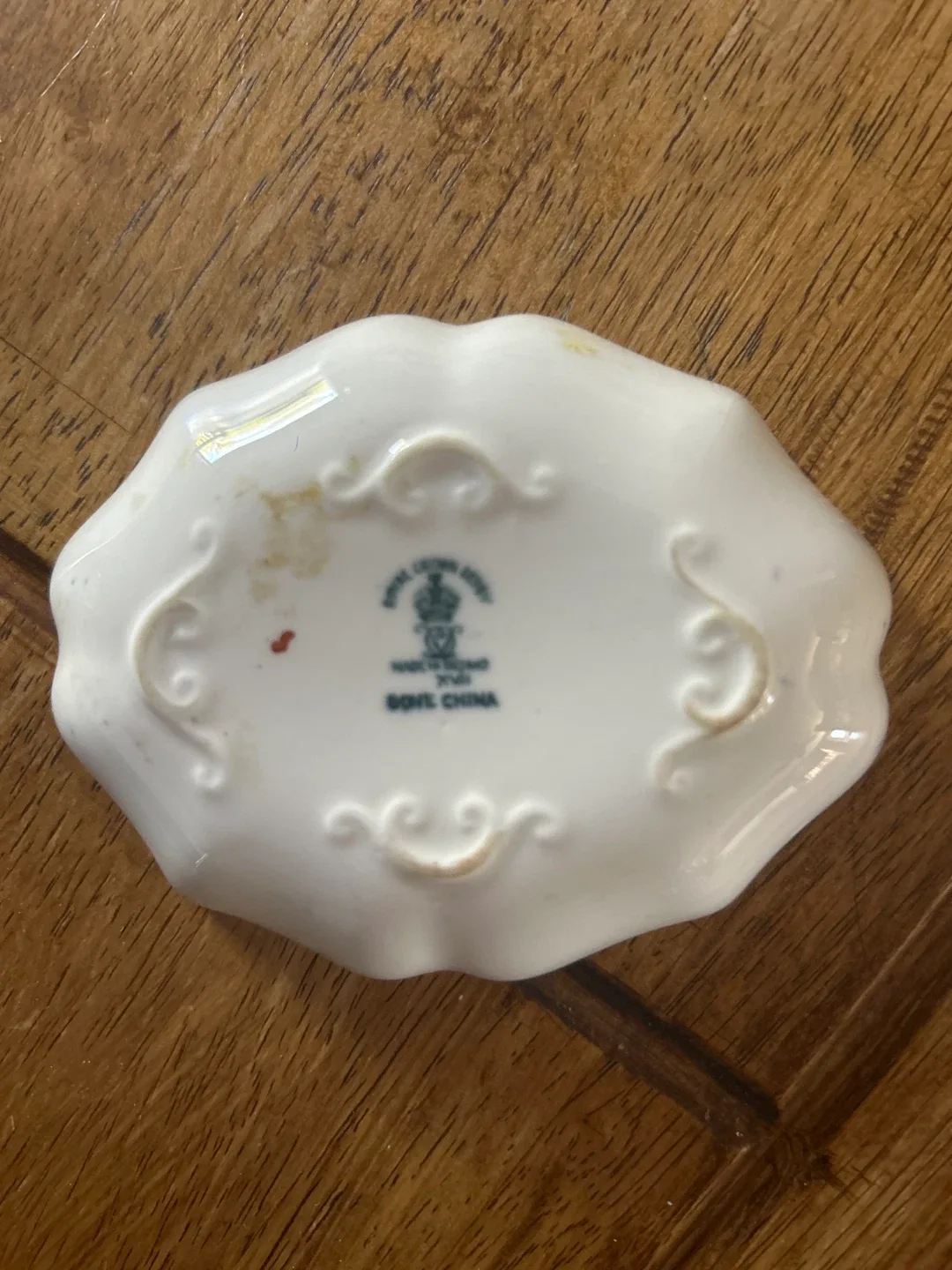 Royal Crown Derby Imari Trinket Dish image indicator(2)