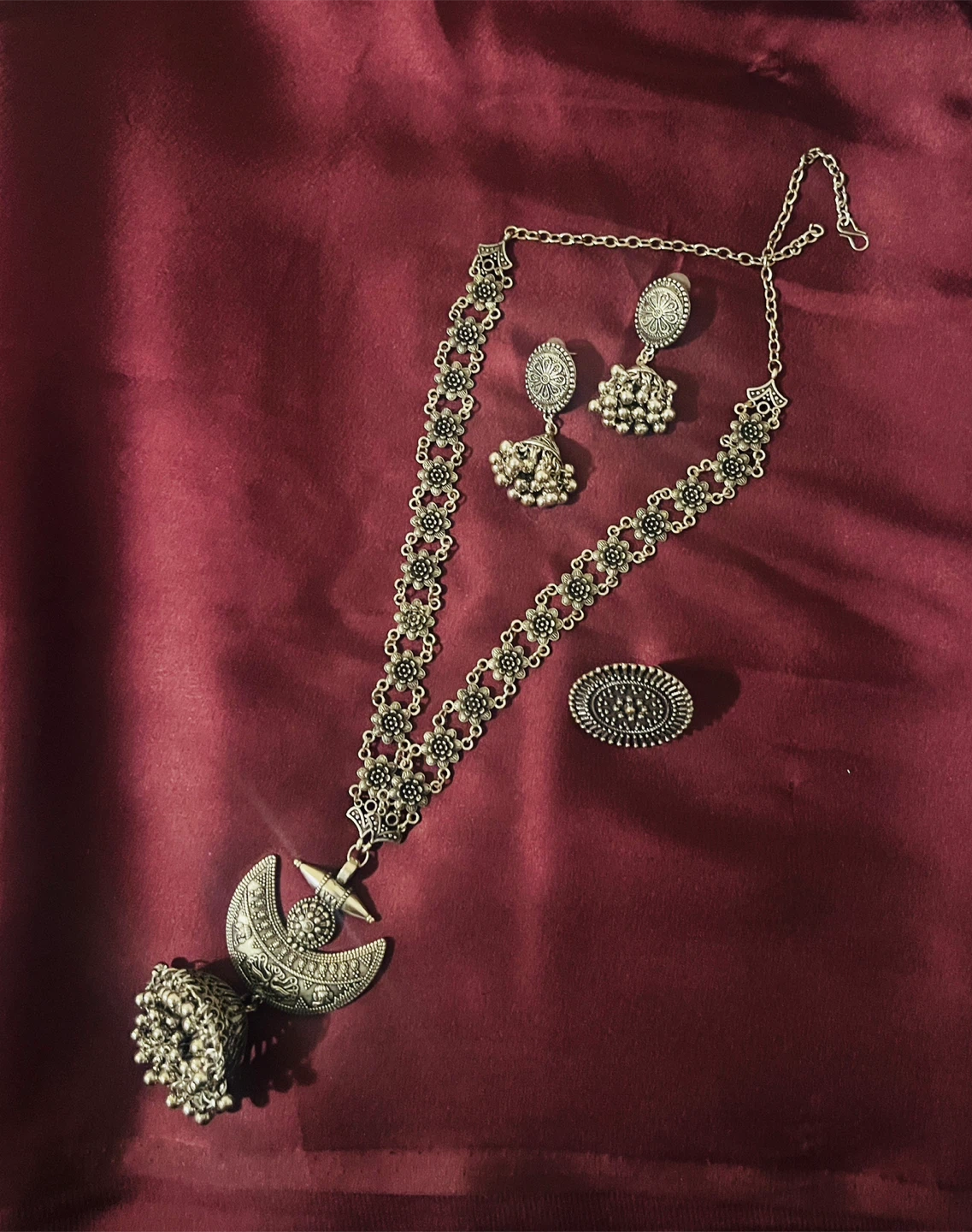 Silver Tone Necklace, Earrings & Ring Set