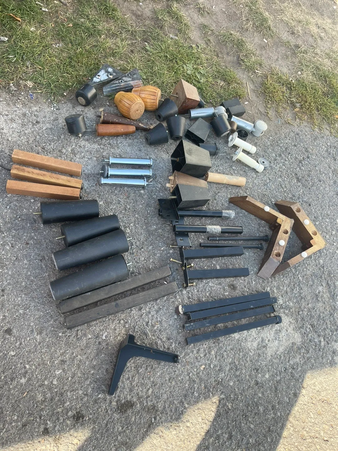 Furniture Legs - Assorted Styles image indicator(2)