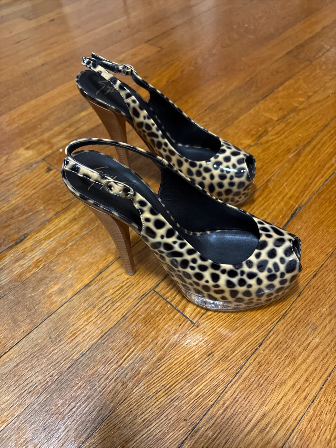 Giuseppe Zanotti Leopard Print Heels - photo 5