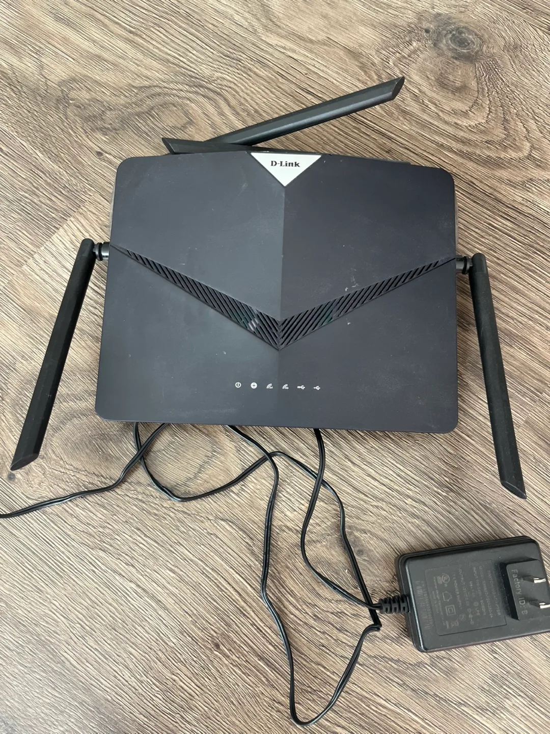 D-Link DIR-2640 WiFi Router image indicator(2)