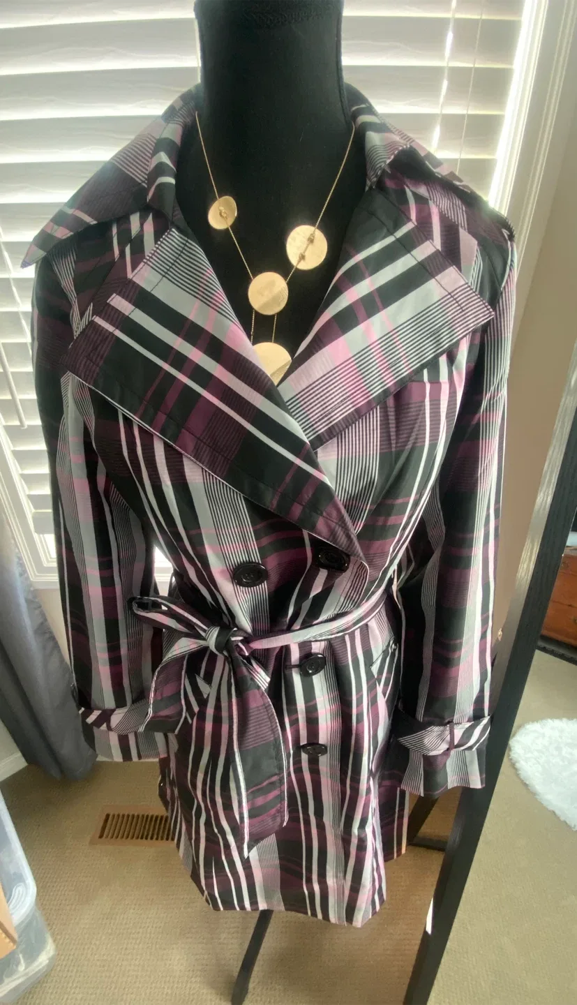 Plaid Trench Coat - Size L image indicator(2)
