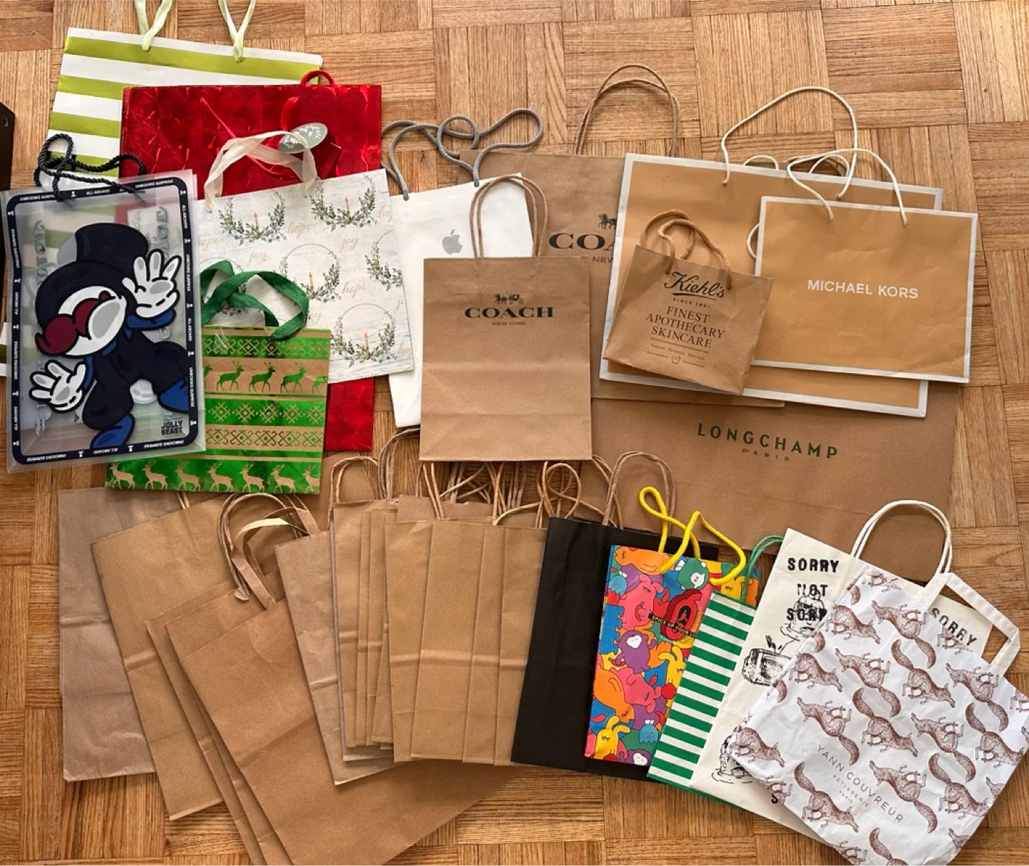 Variety of Shopping Bags Bundle thumbnail