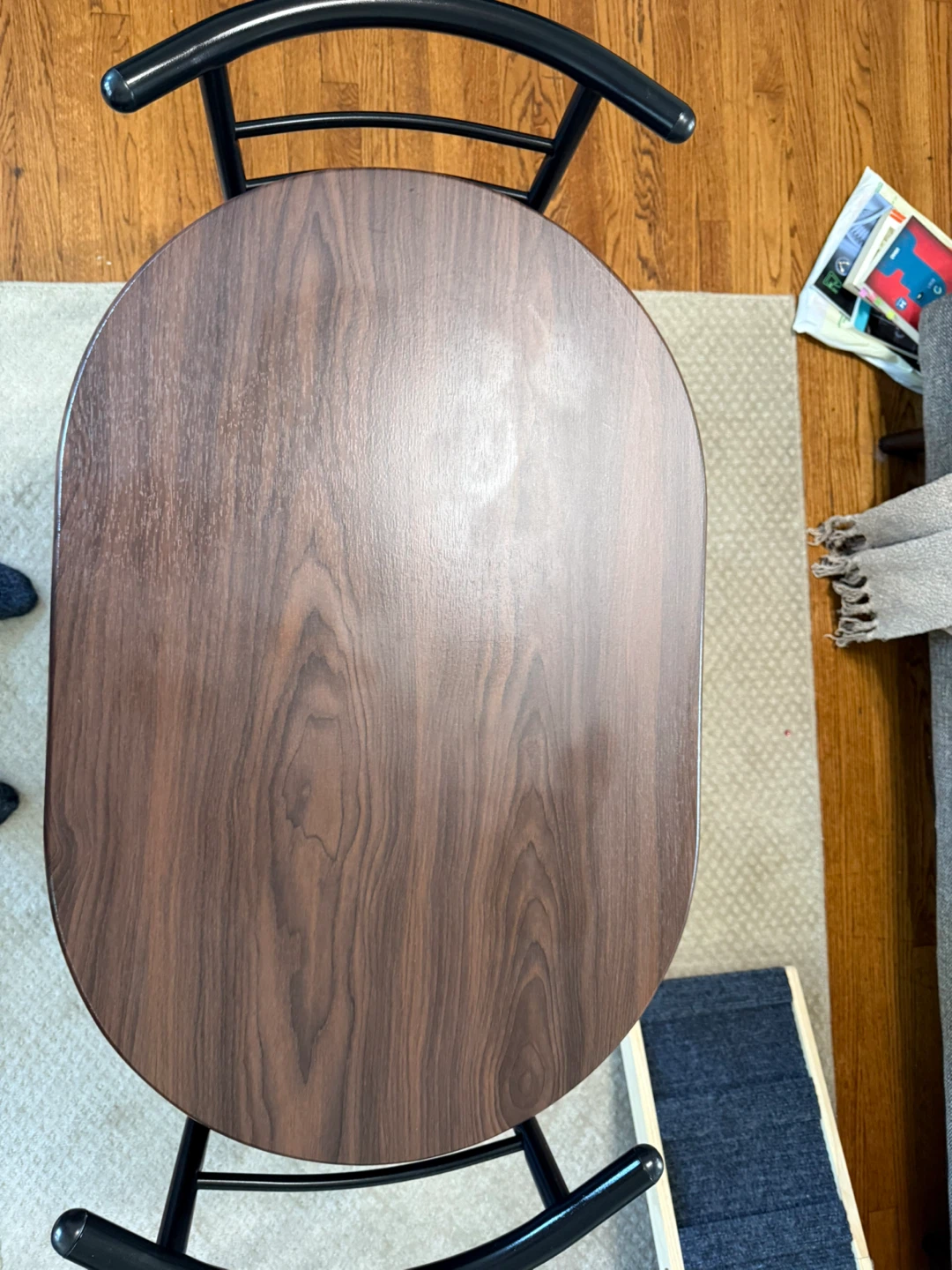 3-Piece Wooden Round Table & Chair Set for Compact Space - photo 2