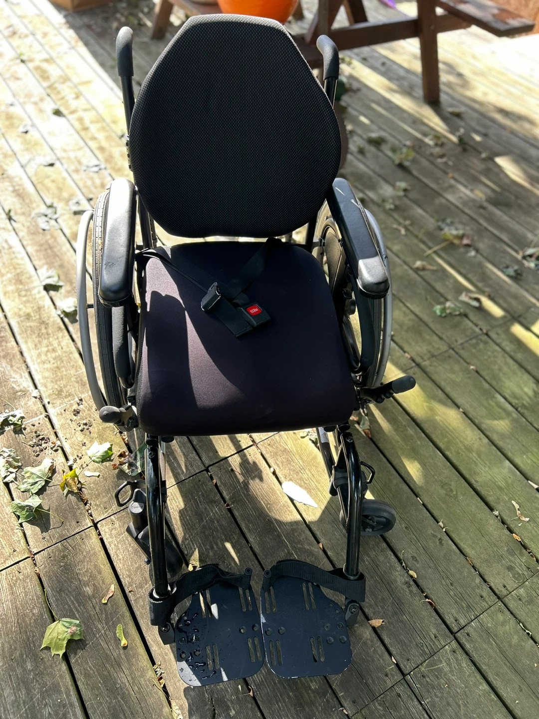 Invacare Quickie QXi Wheelchair - Lightweight & Durable