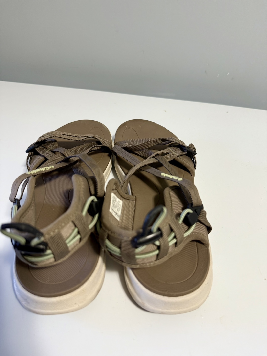 Columbia Sandals, Size 8 - photo 2