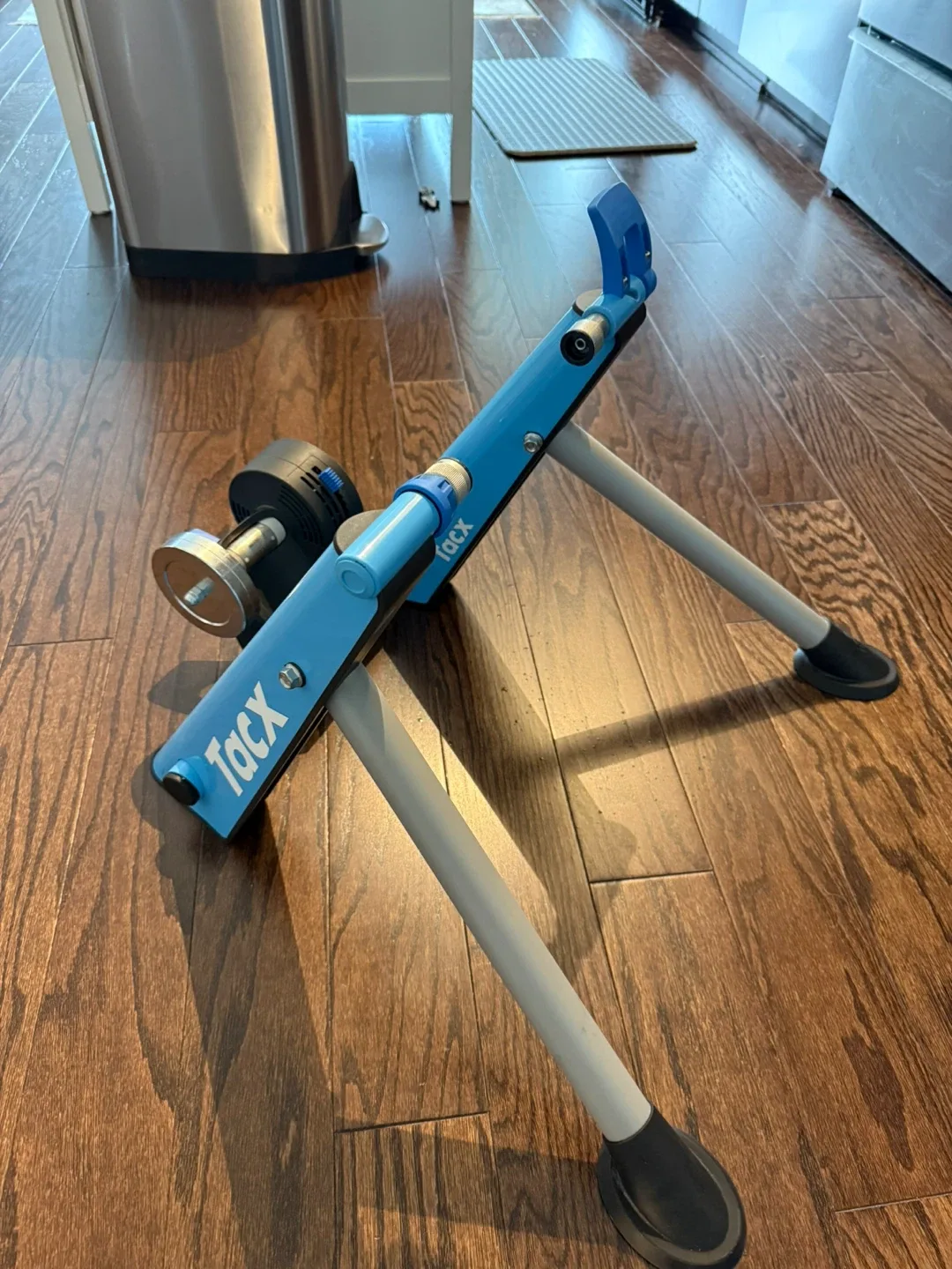 Tacx Blue Twist Bike Trainer image indicator(4)