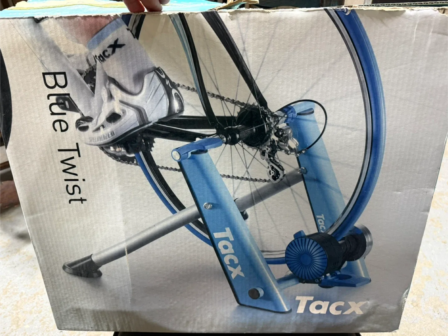 Tacx Blue Twist Bike Trainer image indicator(7)