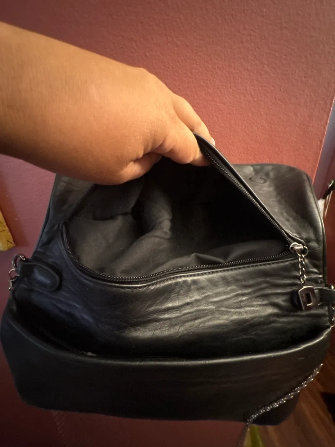 Tory Burch Black  Chain Bag image indicator(7)