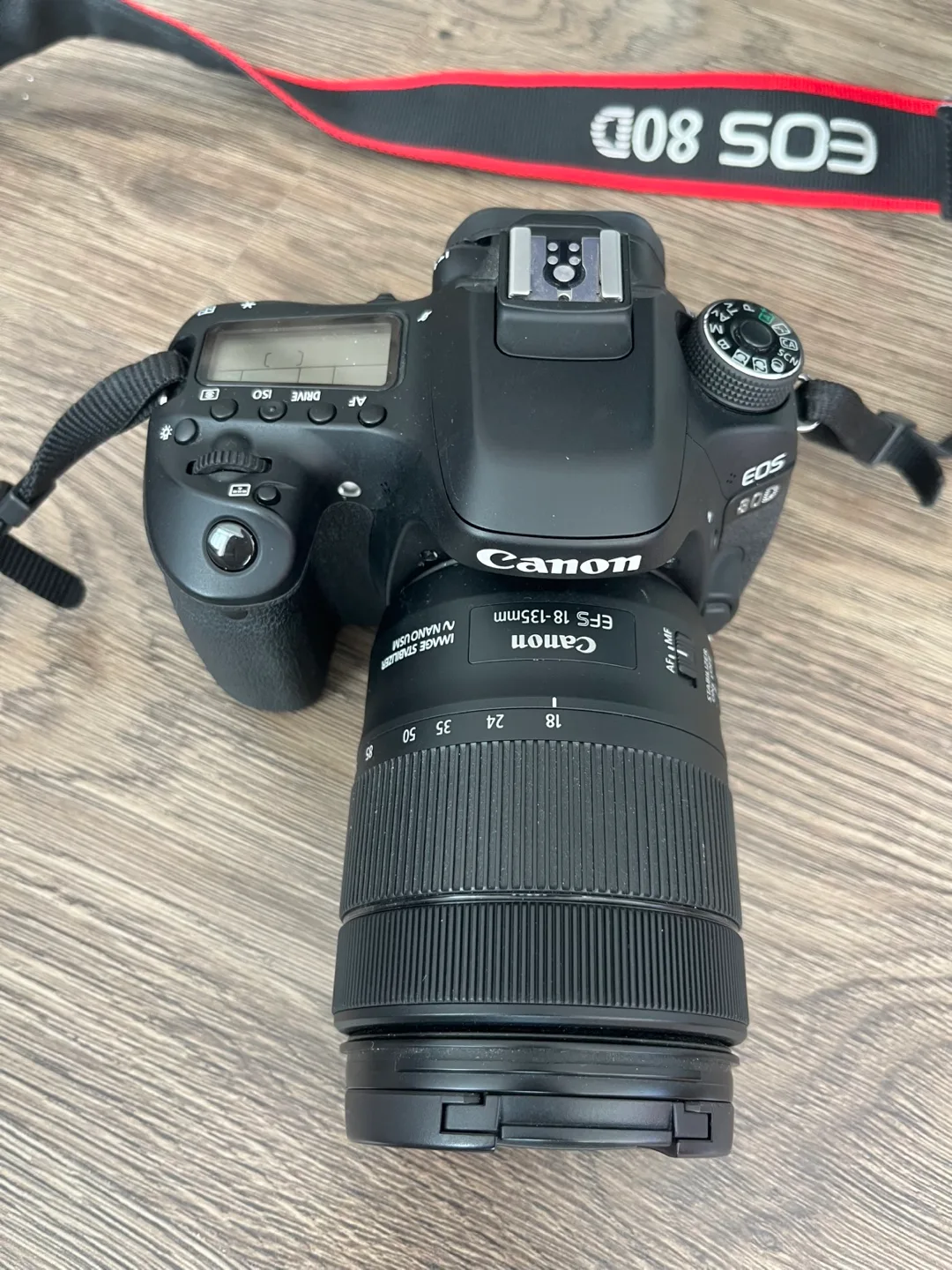 Canon EOS 80D Camera with EF-S 18-135mm Lens image indicator(2)