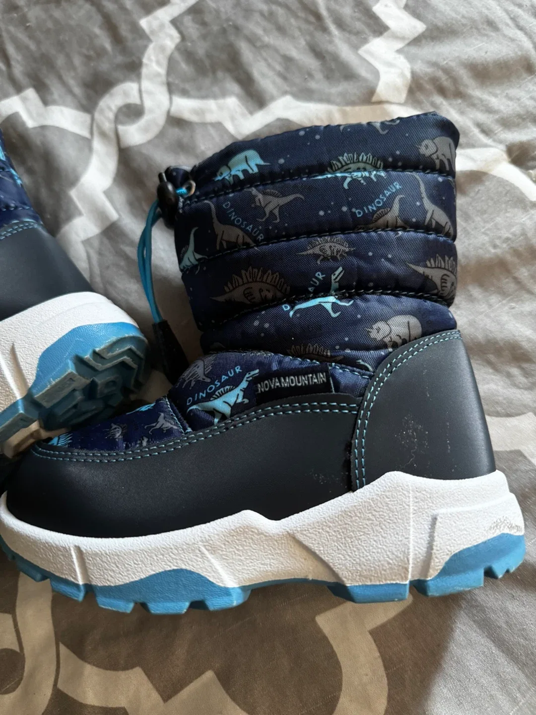 Kids' Snow Boots image indicator(2)