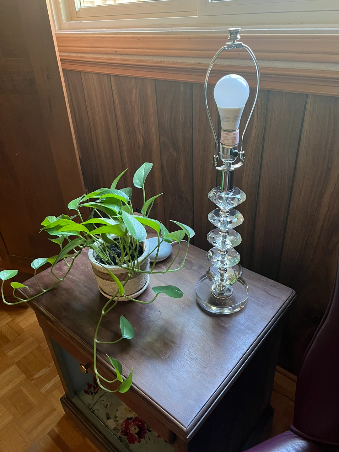 Vintage Stacked Diamond Jewel Cut Clear Table Lamp