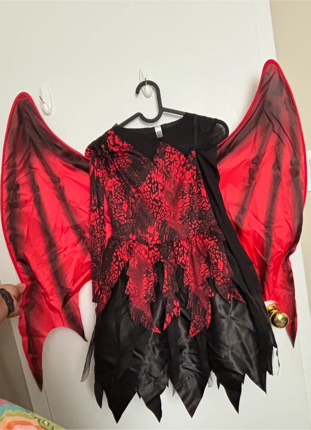 Devil Costume - Dress, Wings, Horns 7-8 years image indicator(2)
