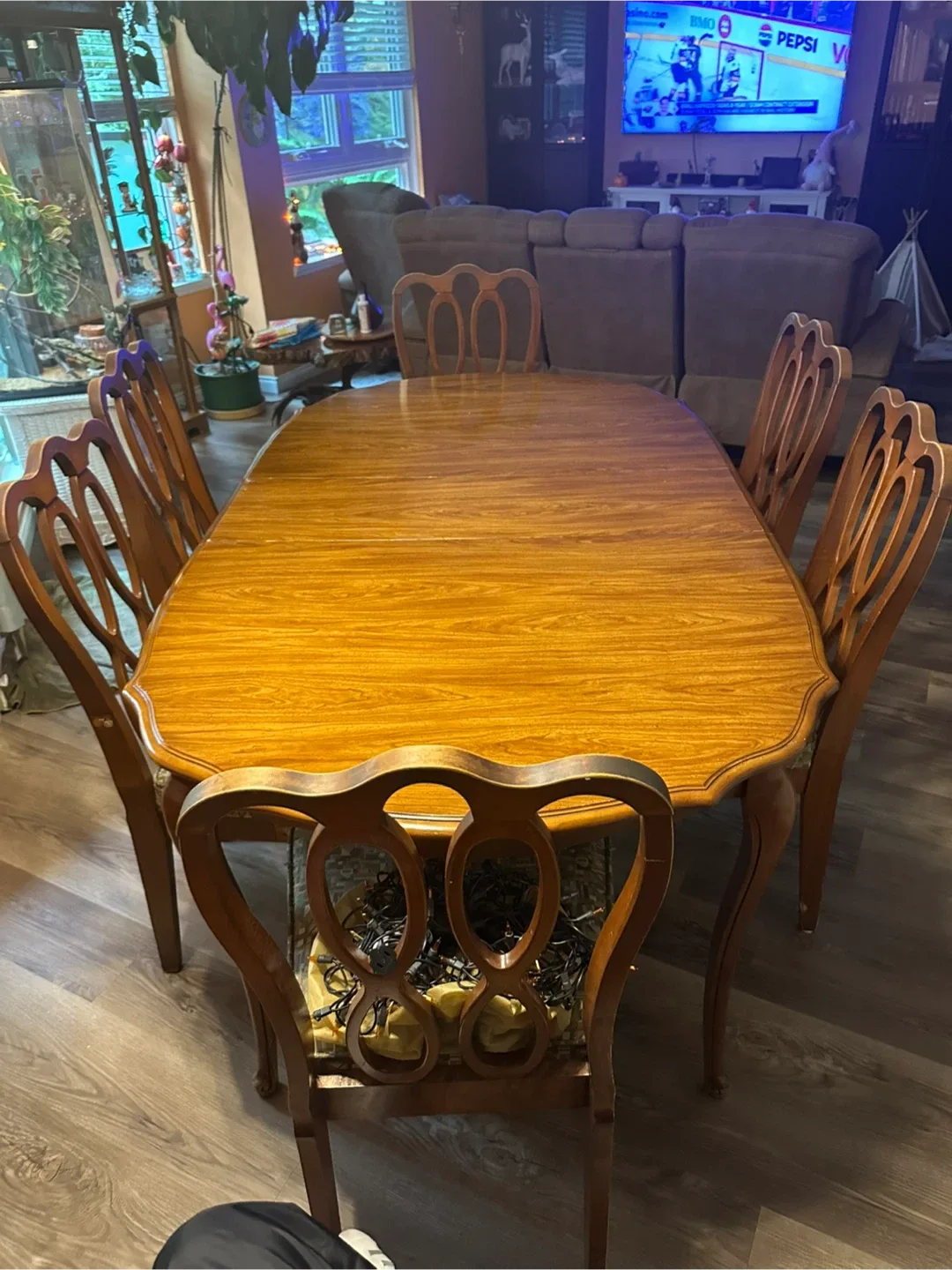 Mahogany Dining Table Set image indicator(2)