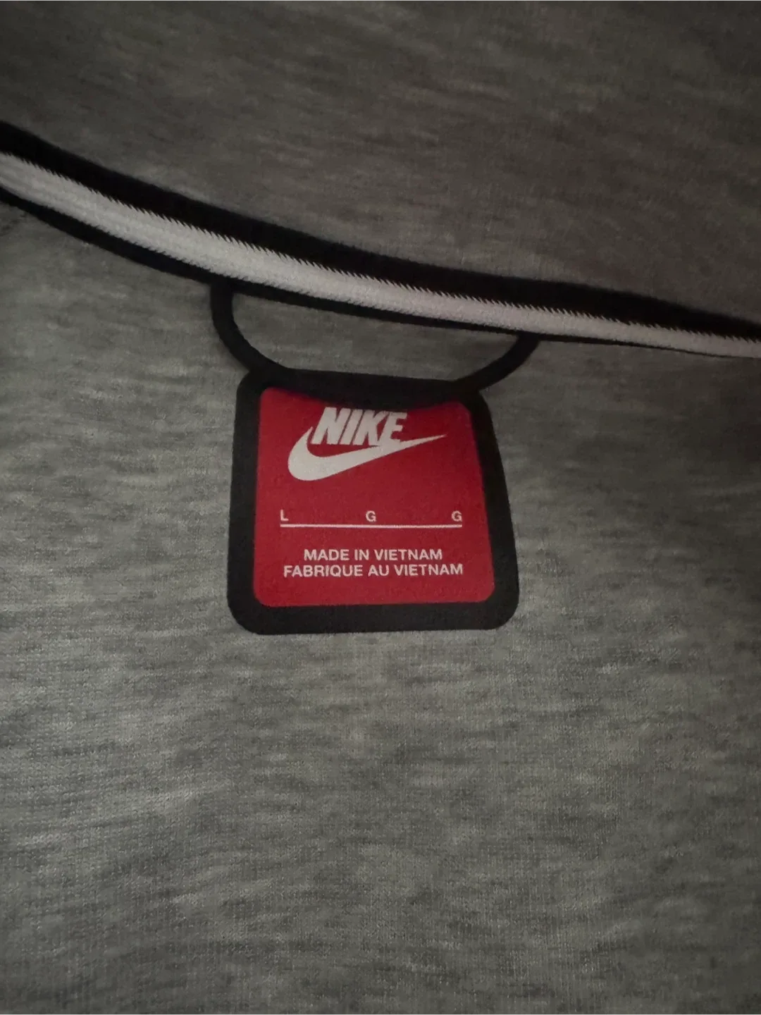 Nike Tech Grey Pullover & Pants Set - Size Large image indicator(3)