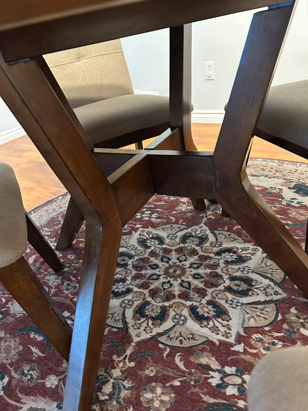 Dining Table & Set of Four Chairs - photo 2