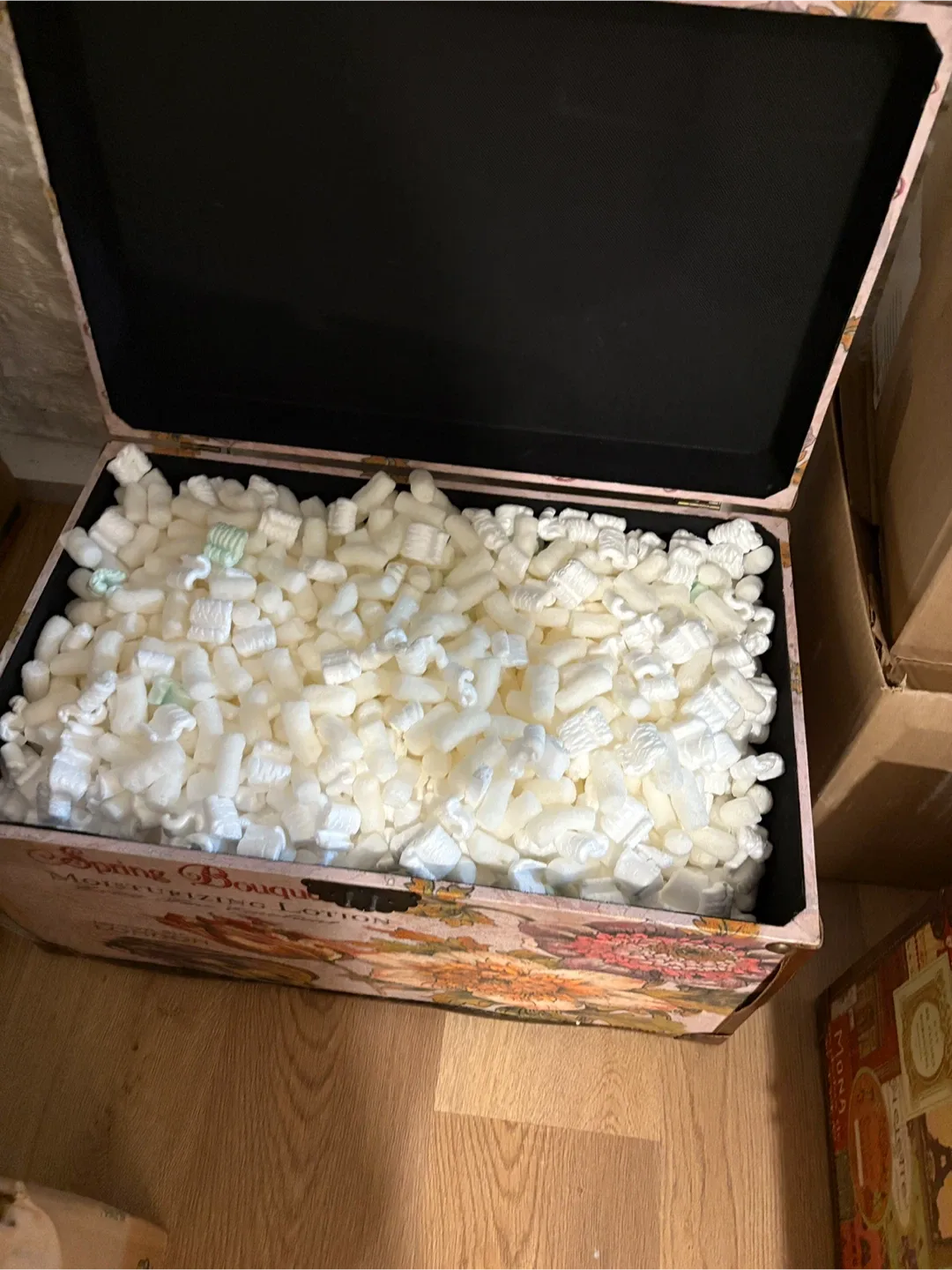 Packing peanuts thumbnail