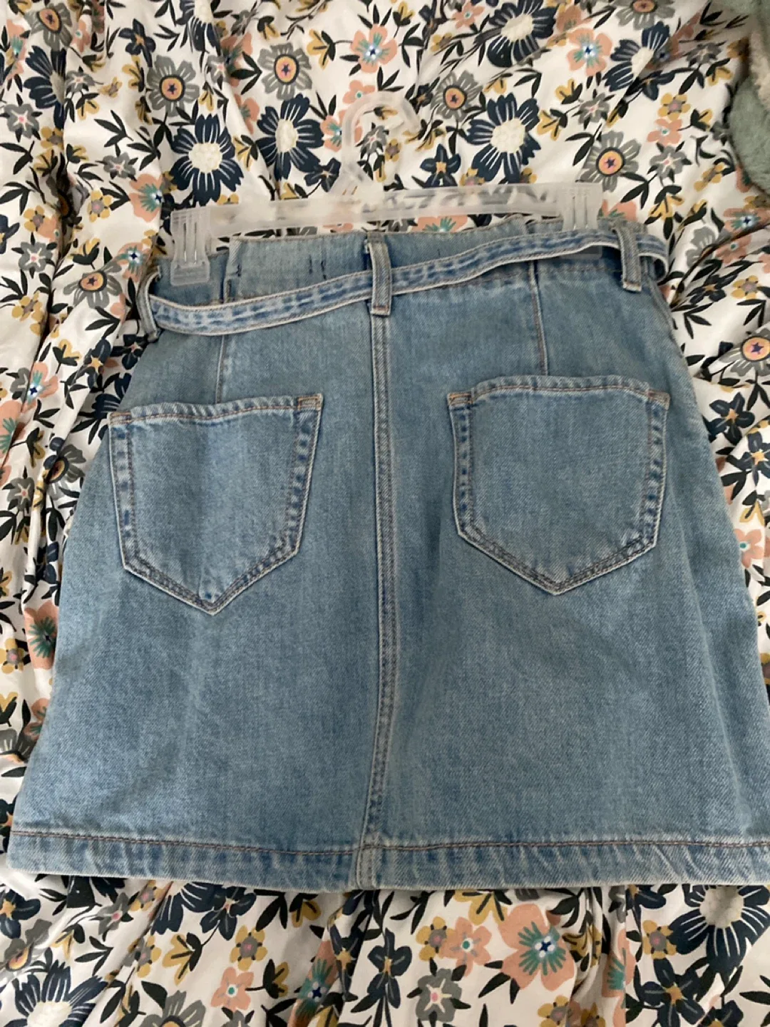 Hollister Denim Mini Skirt - Size 0 image indicator(2)