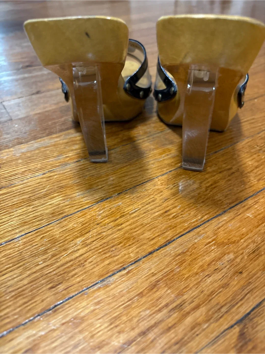 Chocolat Blu Wood Platform Heels - Size 8 image indicator(4)