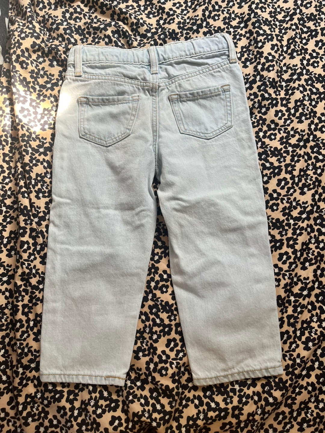 Old Navy Light Wash Jeans - Size 5t - photo 2
