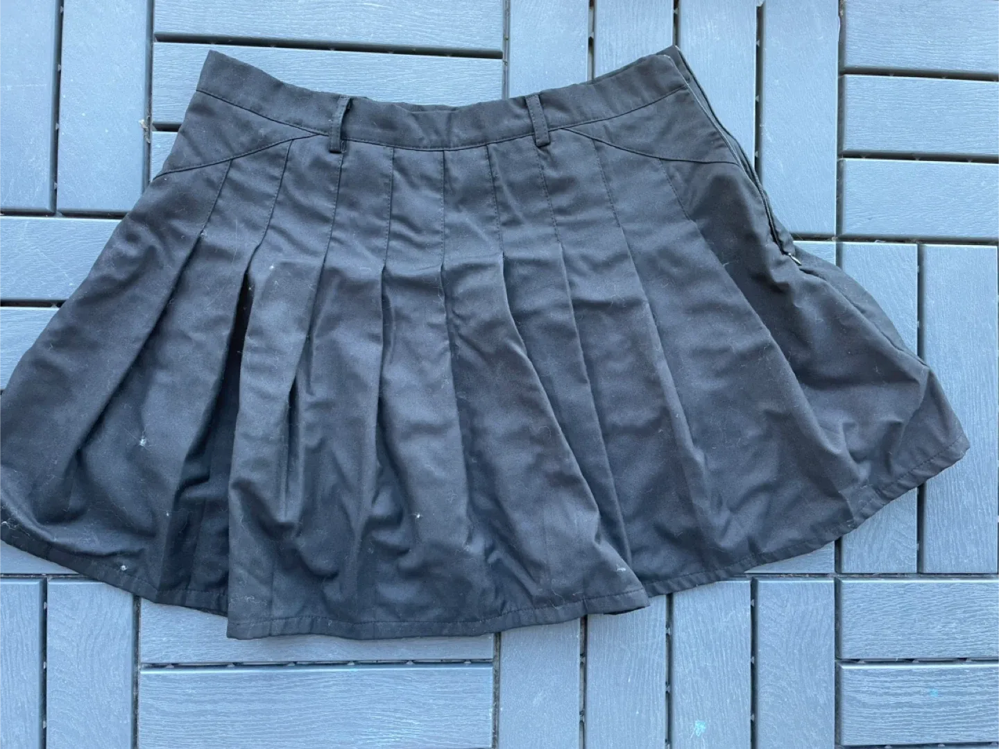 Free Clothing Giveaway image indicator(4)