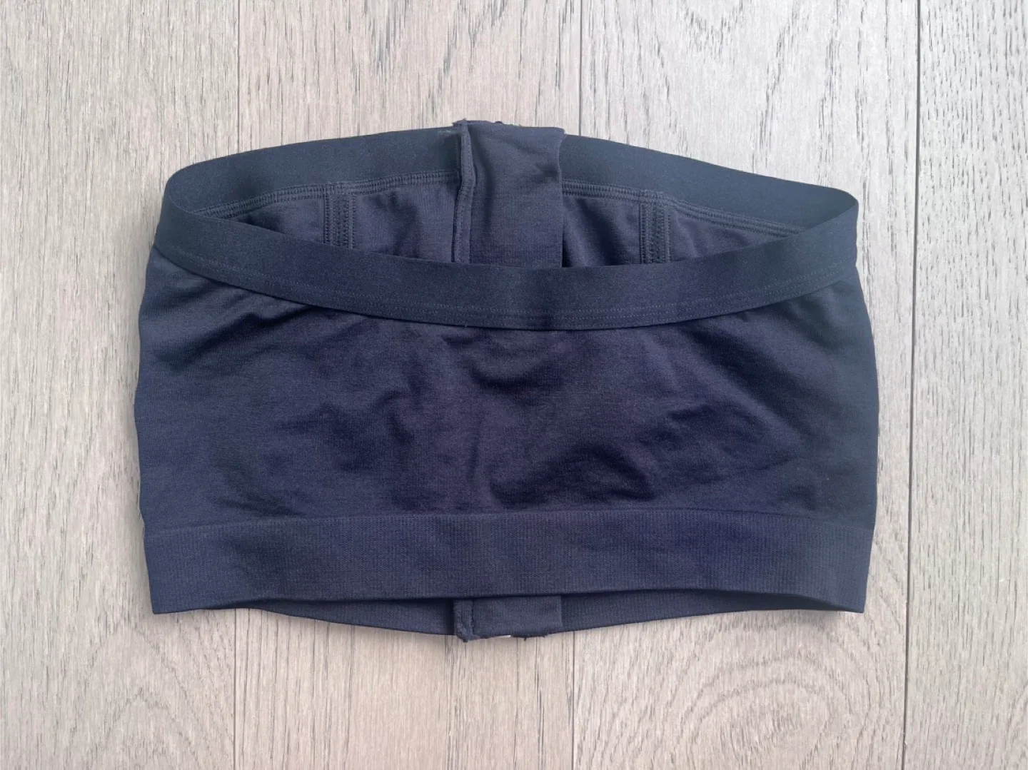 Medela Hands Free Pumping Bustier - Size M image indicator(3)