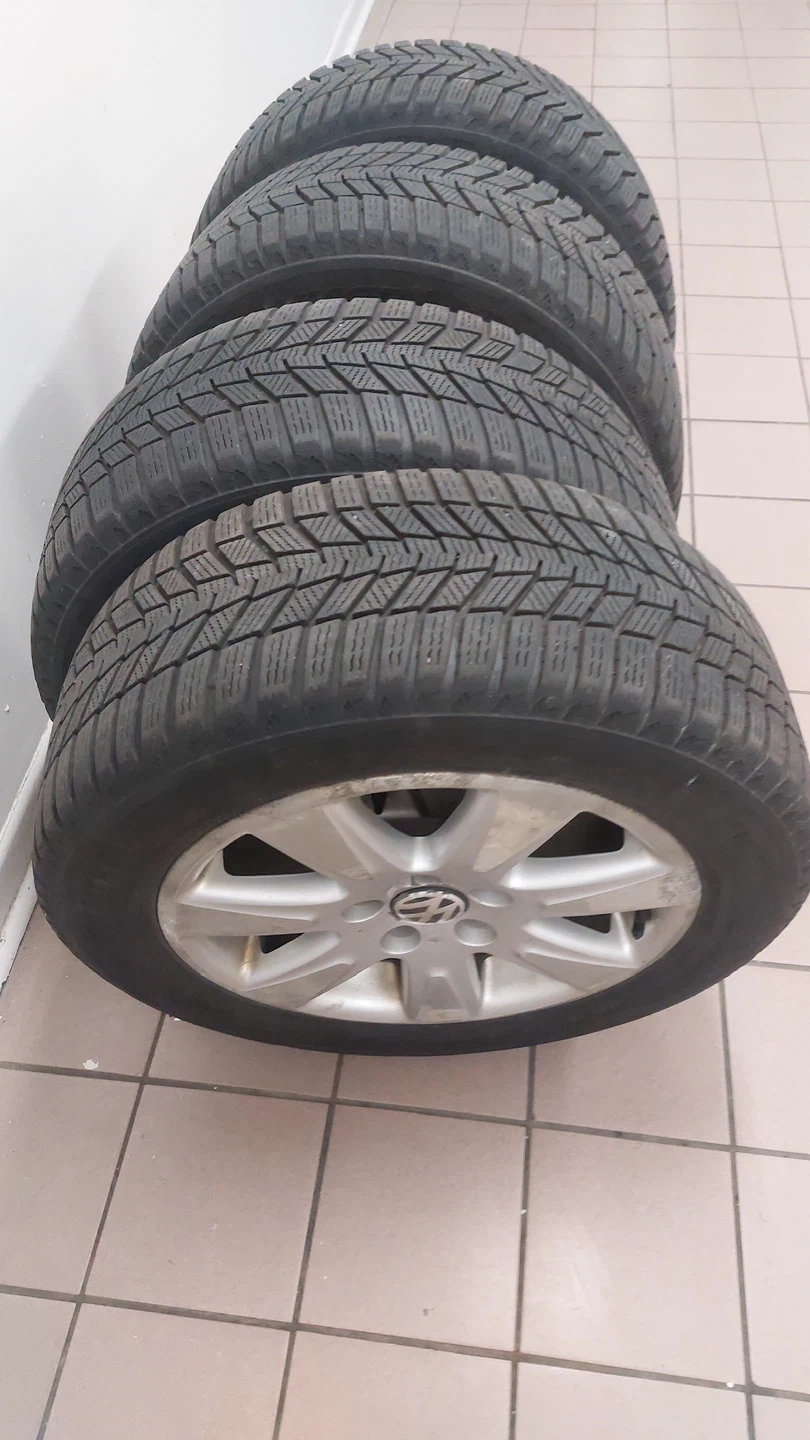 OEM Continental Winter ContactTire  and Rims215/55/16 - photo 2