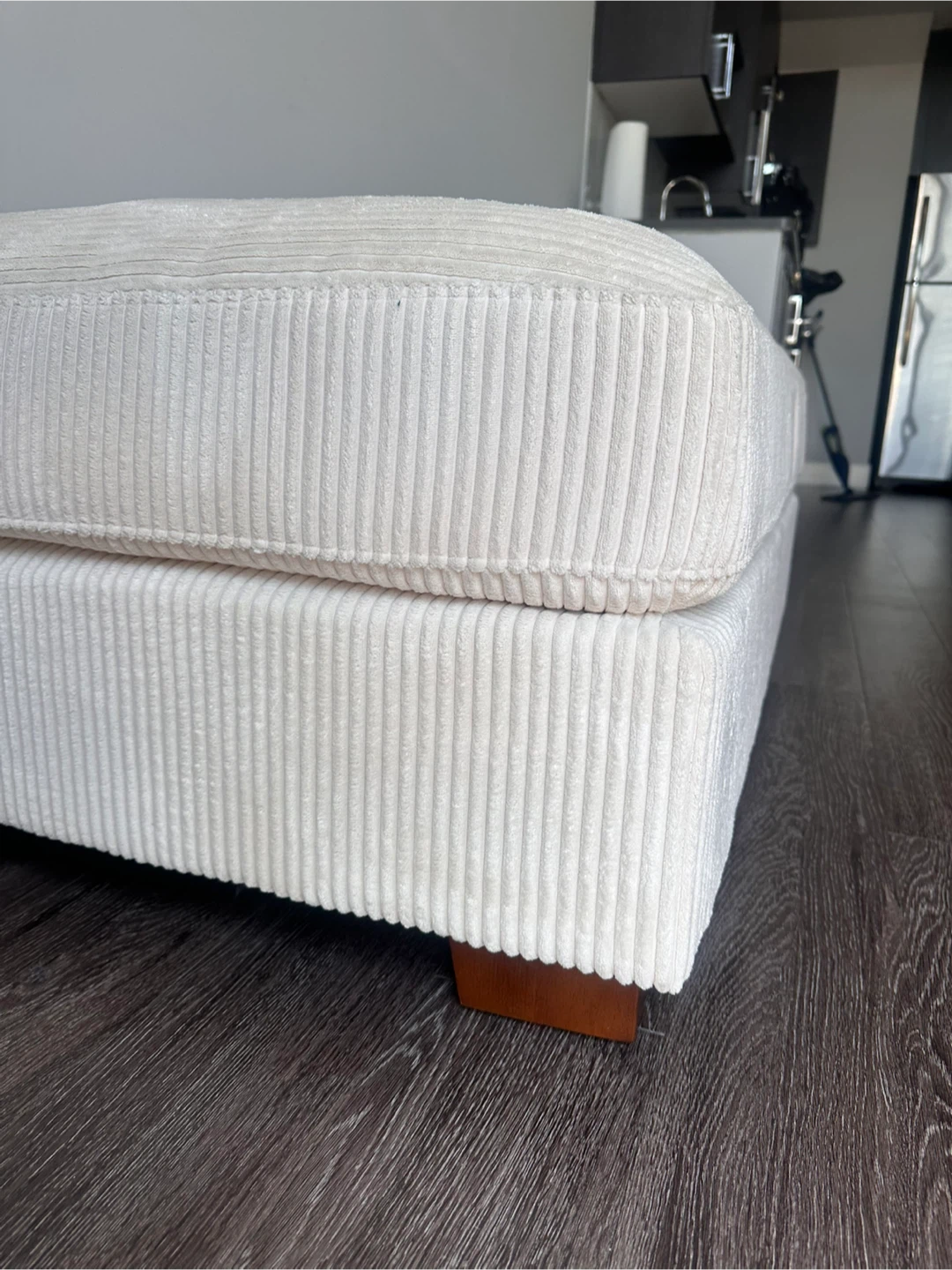 Delivery Available! Corduroy 5-Piece Sectional + Ottoman - photo 5