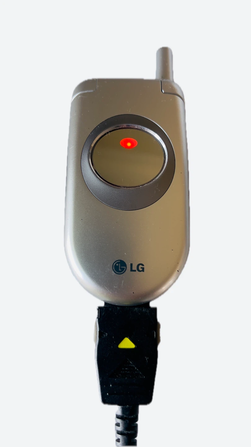 LG Flip Phone with Charger - photo 2