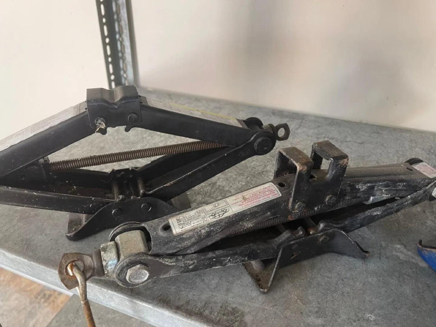 3 Used Car Jacks- 15$ each image indicator(6)