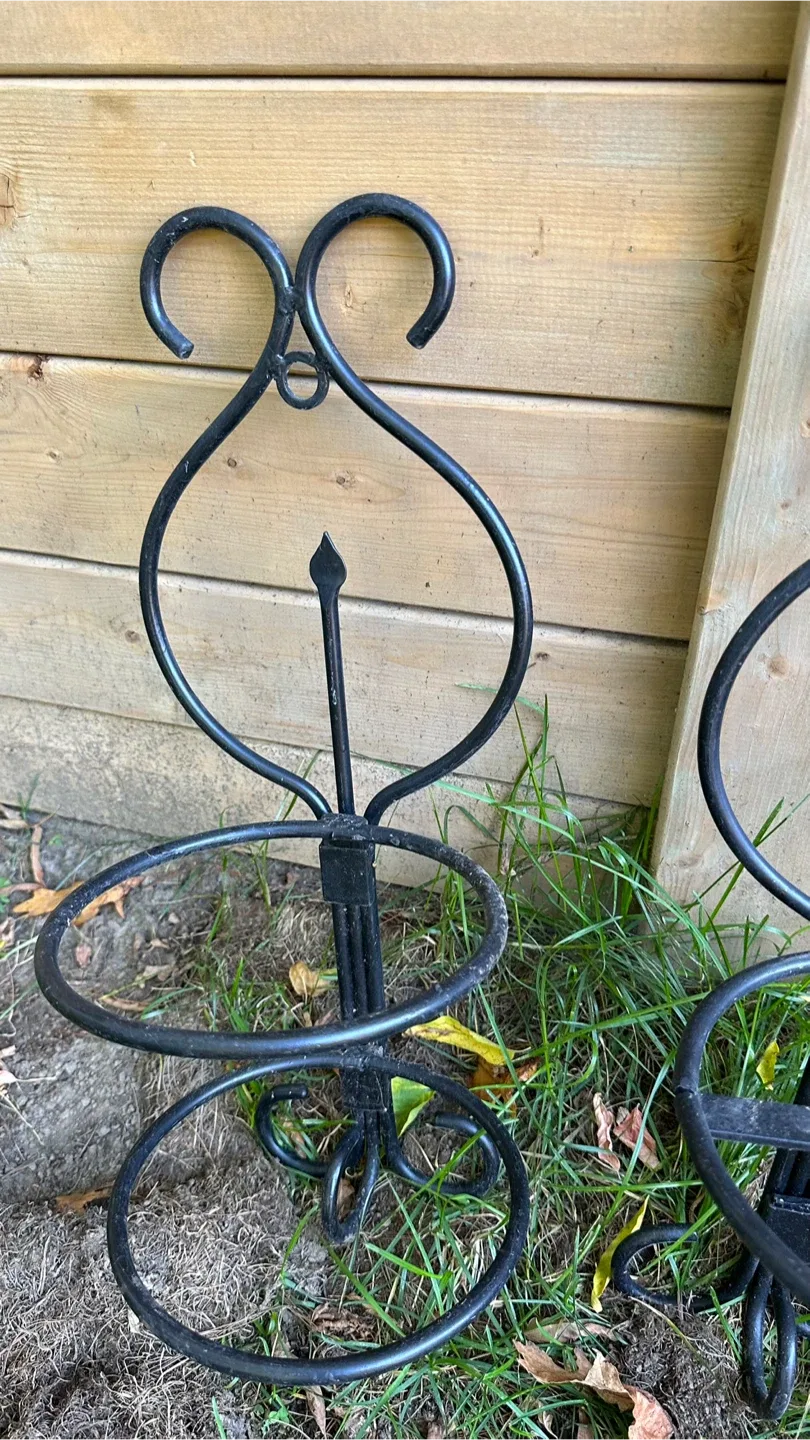 Metal hanging plant  holders- Set of 3 image indicator(2)