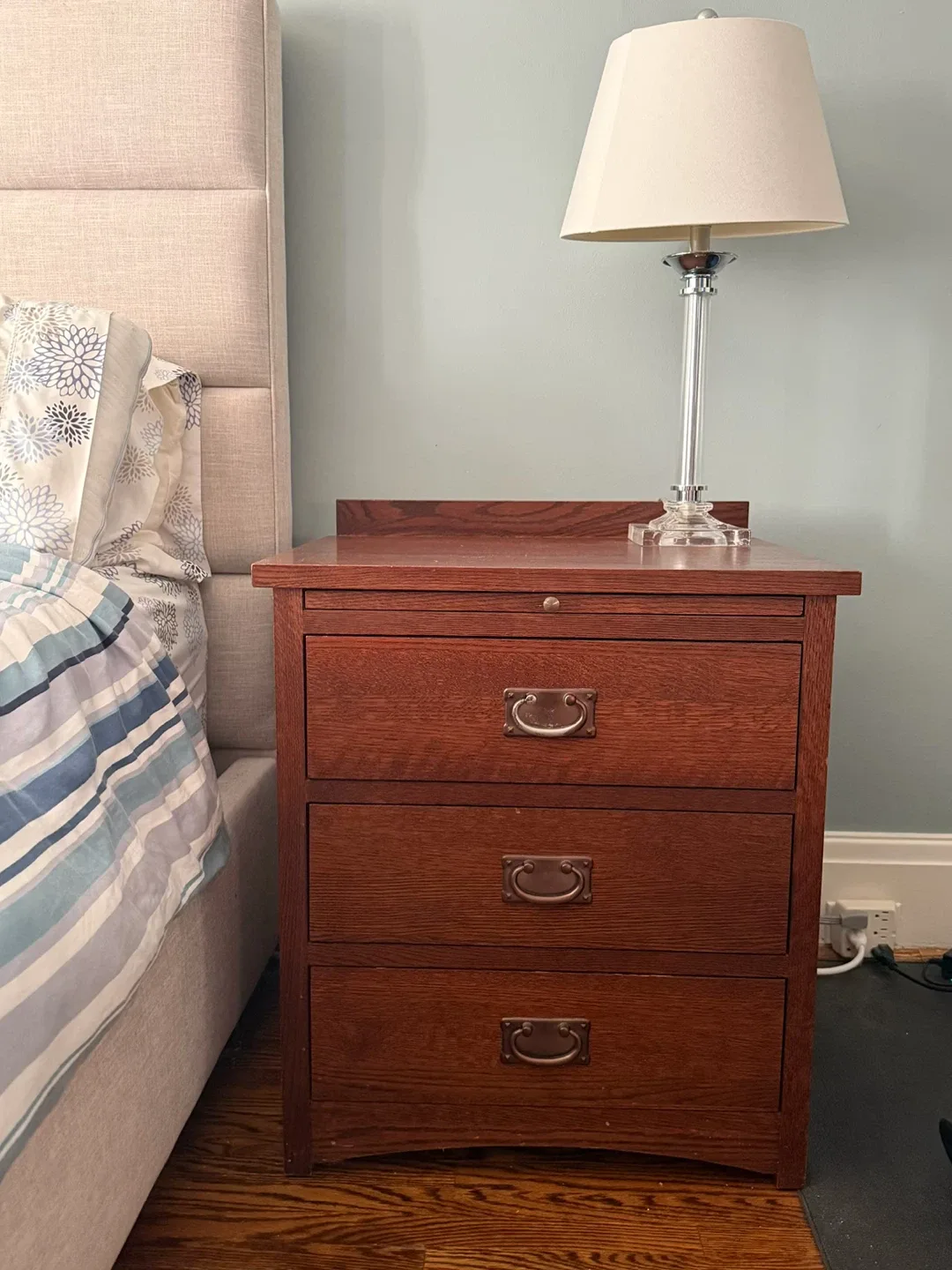 Villagois Mission Wood Dresser and Nightstand Set image indicator(4)