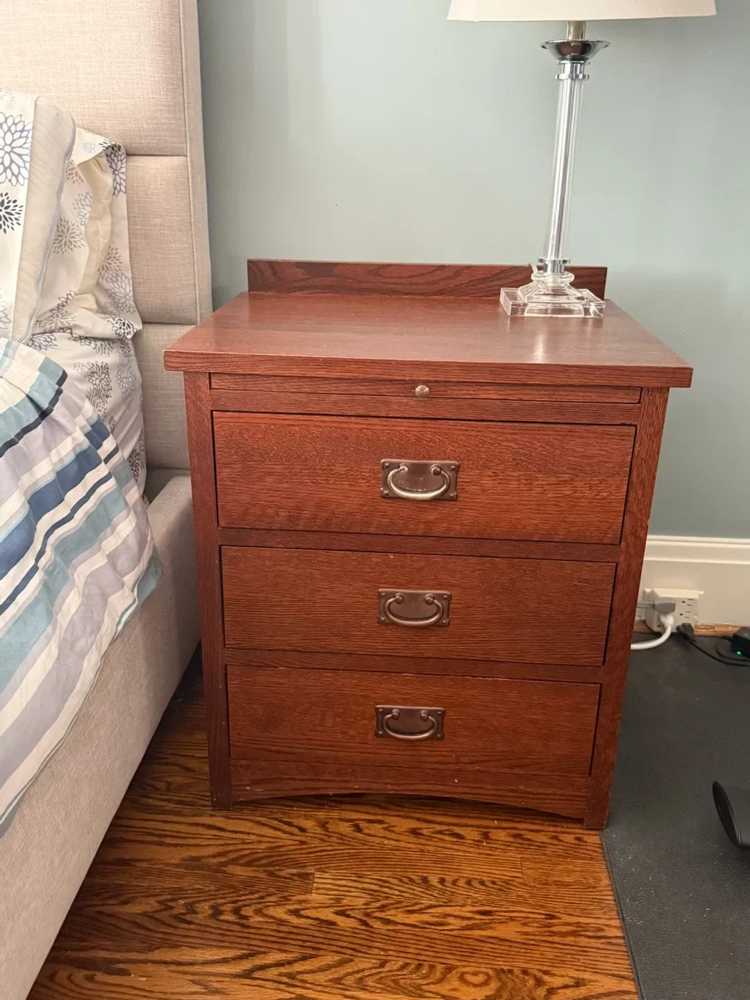 Villagois Mission Wood Dresser and Nightstand Set image indicator(3)